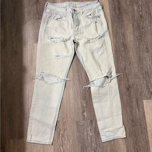 AE tomboy jeans